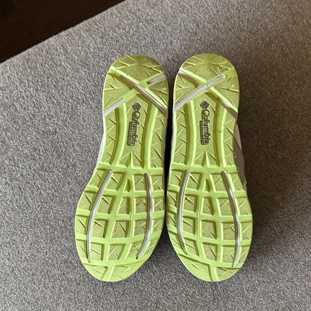 Columbia Light Gray Canvas Slip on Shoes - Picture 10 of 11